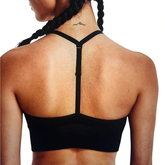 Under Armour Black Sports Bra Medium Support - Picture 3 of 4